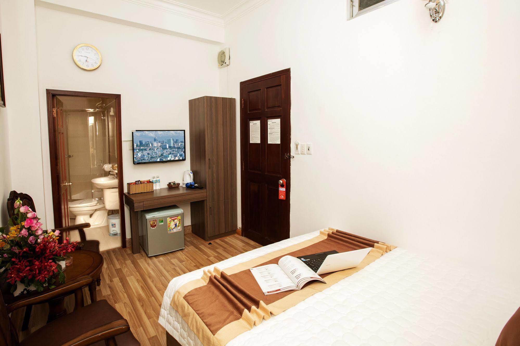 Rosa Centre Hotel Ho Chi Minh City Exterior photo
